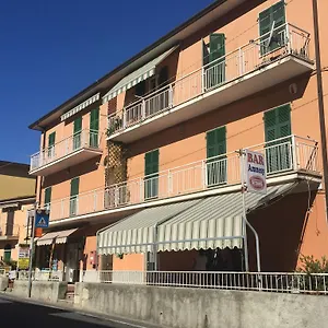https://appartamento-un-giorno-di-sole.hotelitalianriviera.com